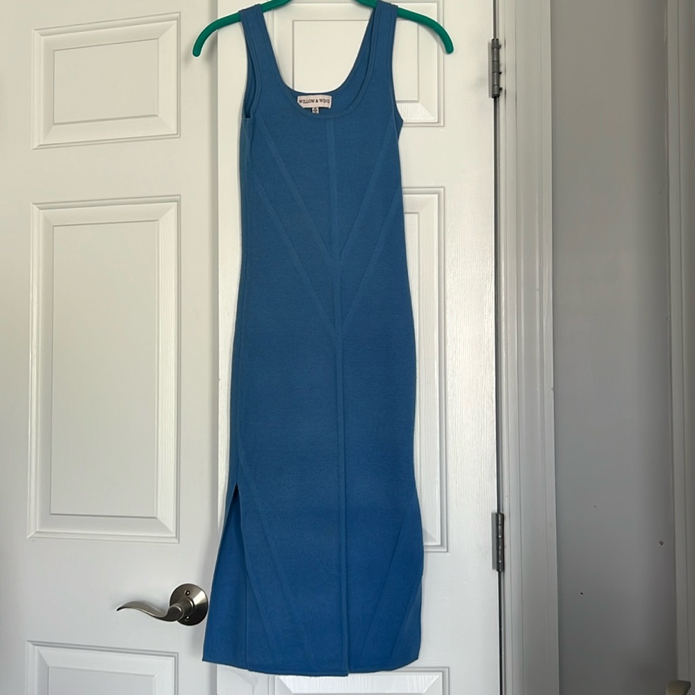 Midi blue dress